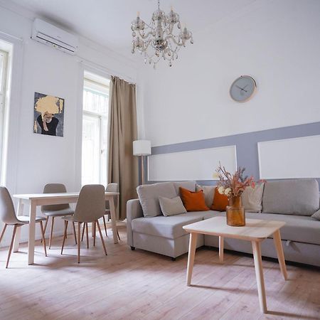 Venus Apartments - Klauzal Ter I Budapest Luaran gambar
