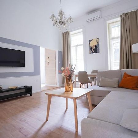 Venus Apartments - Klauzal Ter I Budapest Luaran gambar