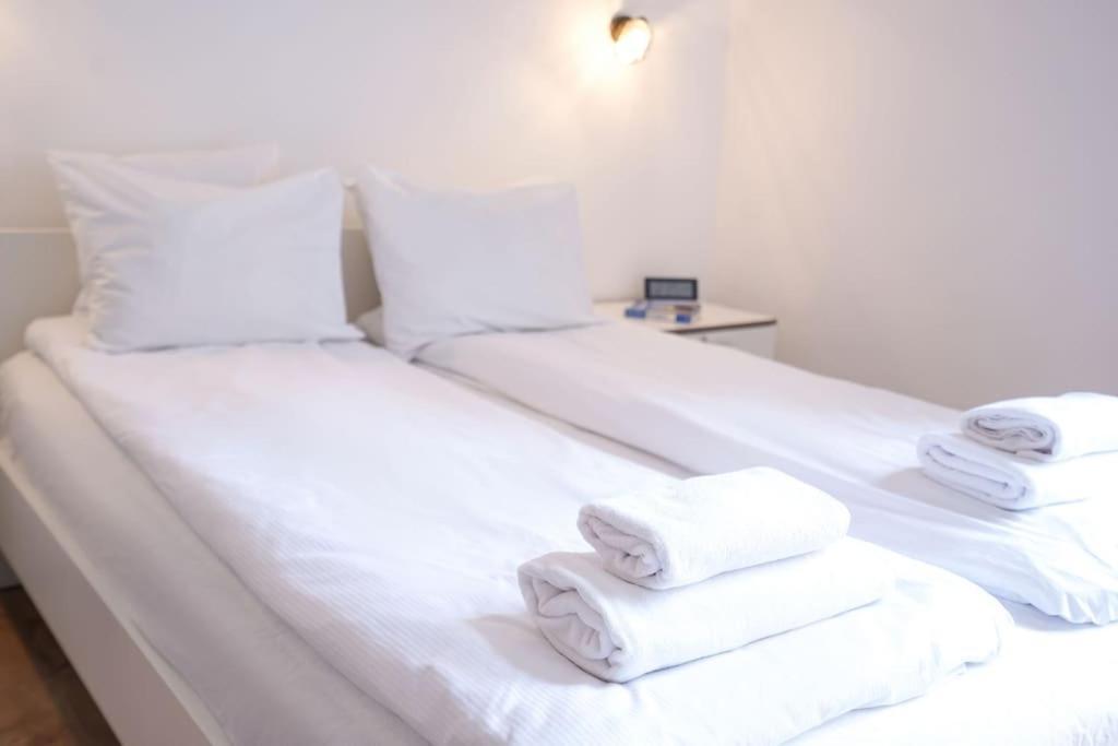 Venus Apartments - Klauzal Ter I Budapest Luaran gambar