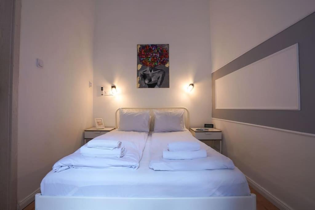 Venus Apartments - Klauzal Ter I Budapest Luaran gambar